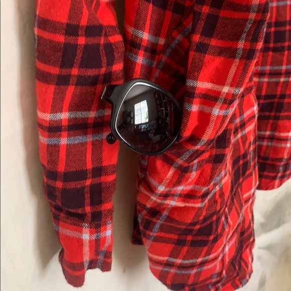 🌶 3/$30 Boyfriend Shirt, Secret Pockets - Picture 4 of 4